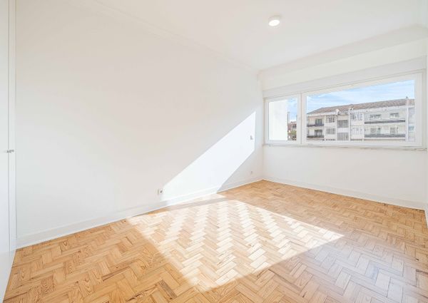 APARTAMENTO T2+1 NA AV ESTADOS UNIDOS DA AMÉRICA - LISBOA