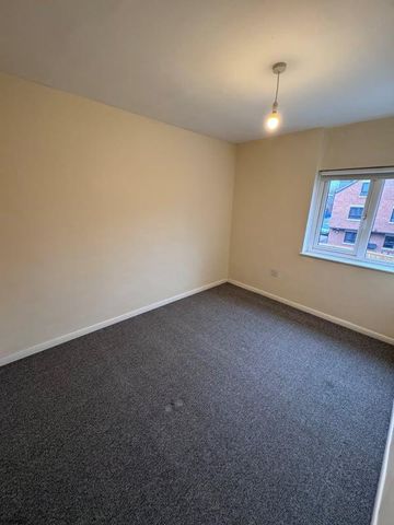 2 bedroom maisonette to rent - Photo 2