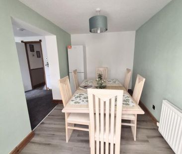 4 bedroom detached house to rent - Photo 5