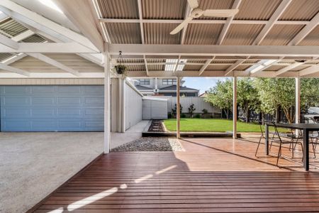 Stylish Family Living in Prime Niddrie Location! 6 Month Lease - Photo 3