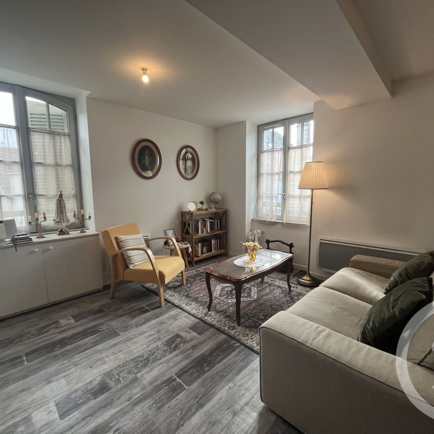 Location Appartement 2 pièces 42m² ORTHEZ 64300 - Photo 1