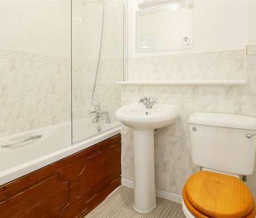 Pipers Mead, Birdham, Chichester, PO20 - Photo 6