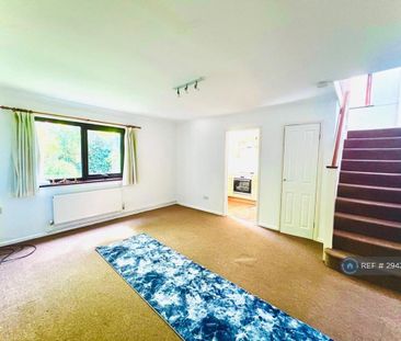 2 bedroom semi-detached house to rent - Photo 5