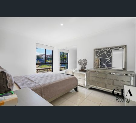 72 Dransfield Road, Edensor Park, NSW 2176 - Photo 2