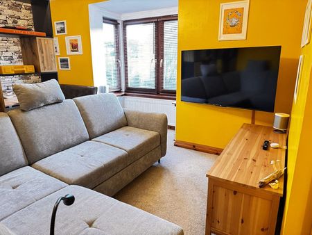 Keith Place - Photo 5