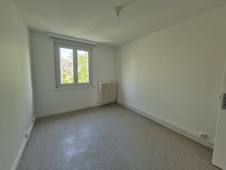 Location Appartement 3 pièces 71m² VALENCIENNES 59300 - Photo 4