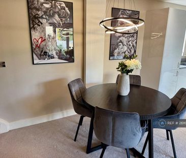 3 bedroom semi-detached house to rent - Photo 6