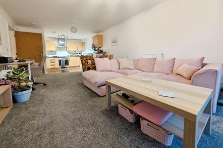 2 bedroom apartment to rent - Photo 4