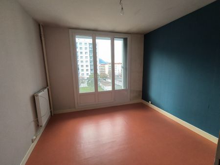 Location Appartement 4 pièces 65m² ECHIROLLES 38130 - Photo 3