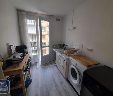 Location Appartement 1 pièce 35m² CHATEAUROUX 36000 - Photo 2