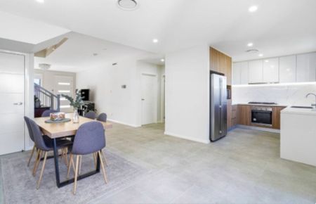 Modern Family Home in a Peaceful Riverstone Location - Photo 2