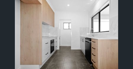 Brand new - Immaculate Build - Beautifully Finished - Photo 2