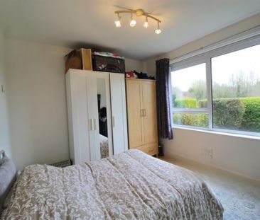 1 Bedroom Apartment To Let - Photo 2