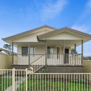 15 Armidale Street, Abermain NSW 2326 - House For Rent | Domain - Photo 2