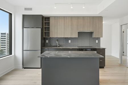 For Lease - 2075 Lakeshore Road Unit# 702, Burlington, Ontario - Photo 3