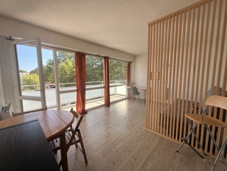 Location Appartement 1 pièce 29m² BORDEAUX 33000 - Photo 2