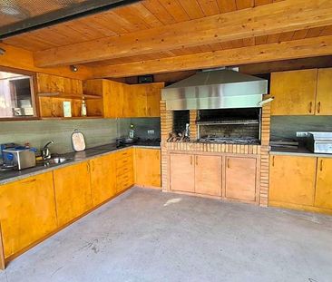 5 bedroom luxury Villa for rent in Gavà, Spain - Photo 4