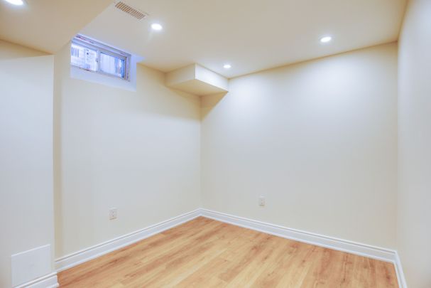 For Lease - 5557 Oscar Peterson Boulevard Unit# Bsmt, Mississauga, Ontario - Photo 1