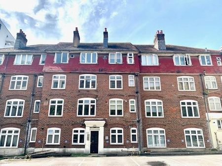 4 bedroom apartment to rent - Photo 5