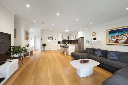 37A Amelia St, McKinnon VIC 3204 - Apartment For Rent | Domain - Photo 4