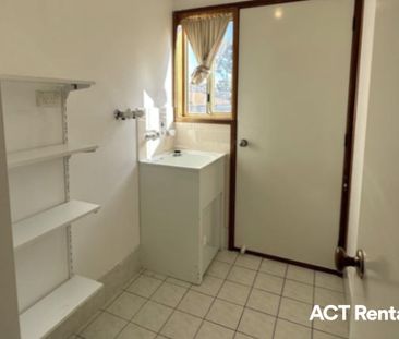 2 Littler Place, Banks ACT 2906 - House For Rent | Domain - Photo 1
