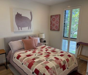 Stylish, Low Maintenance Townhouse in Camberwell - Photo 3