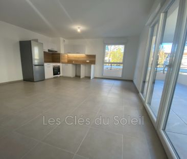 Location appartement 3 pièces 71 m² Brignoles - Photo 3