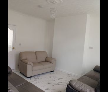 3 Bed End Terrace, Paddock Crescent, S2 - Photo 1