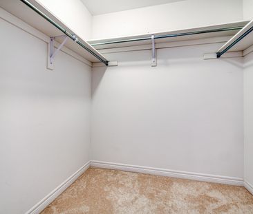 For Lease - 6 Brofarm Lane, Whitchurch-Stouffville, Ontario - Photo 4