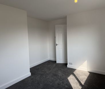 Fir Tree Close, Forest Town, MANSFIELD - Photo 5