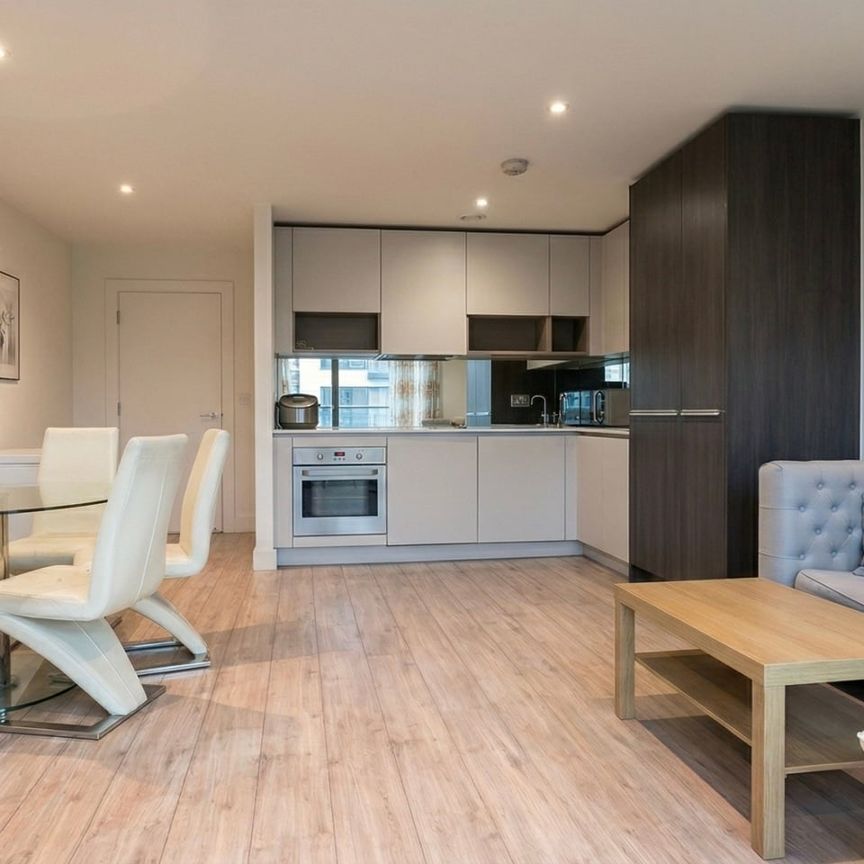 Room in a Shared Flat, Brooklyn Building, SE10 - Photo 1