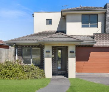 Modern Mentone Living – Stylish 3-Bedroom Townhouse at 5B Avenza St... - Photo 6