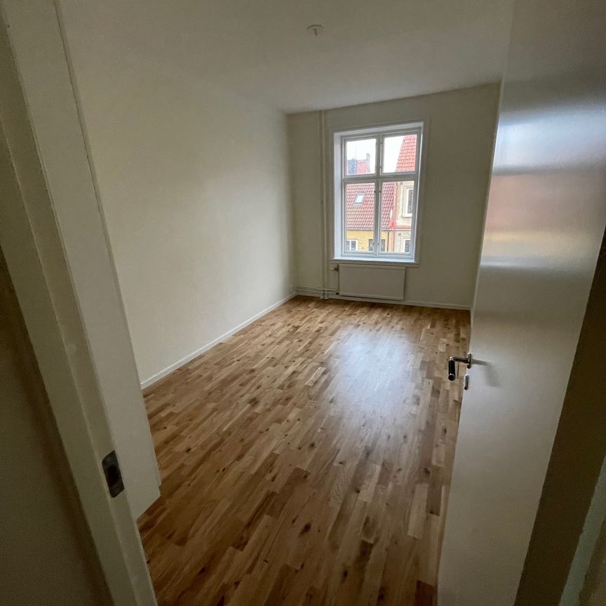 SUELLSGATAN, Landskrona - Photo 1