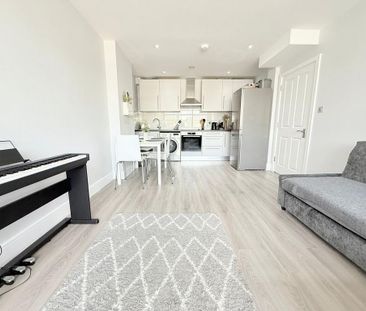 1 bedroom flat to rent - Photo 5