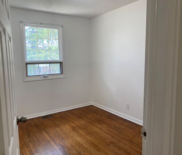 For Lease - 2745 Baseline Road, Parkway Park - Queensway Terrace S ... - Photo 5