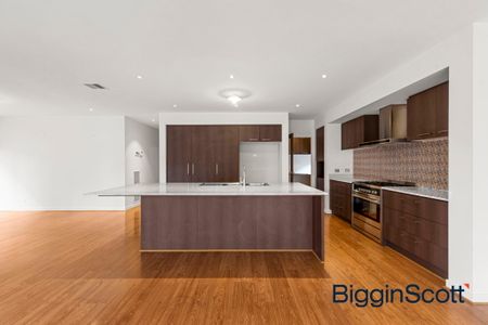 HOME THAT TICKS ALL THE BOXES!!! - Photo 5