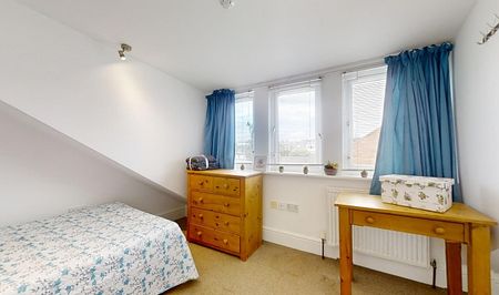 Great 5 Bed Student Property Open to Groups of 4 Sharers! Close To Hallam City Campus and the City Centre - Photo 5