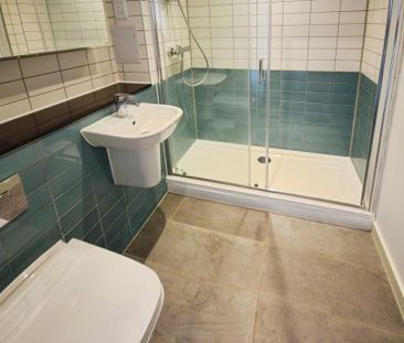 2 bedroom apartment to rent - Photo 3