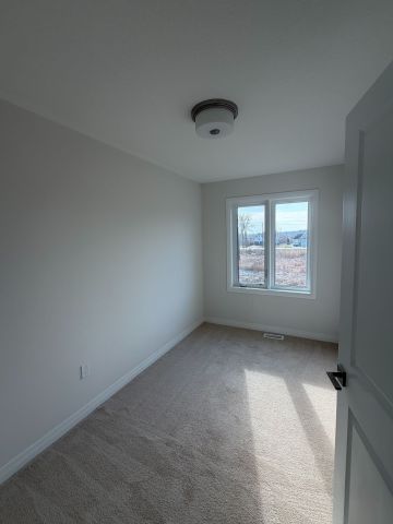 For Lease - 313 Conklin Road Unit# 14, Brantford, Ontario - Photo 3