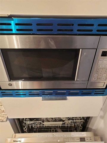 For Lease - 20 O' Neill Road Unit# 812, Toronto, Ontario - Photo 4