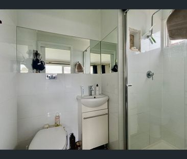 11 Coral Street, Frankston, Vic 3199 - Photo 1
