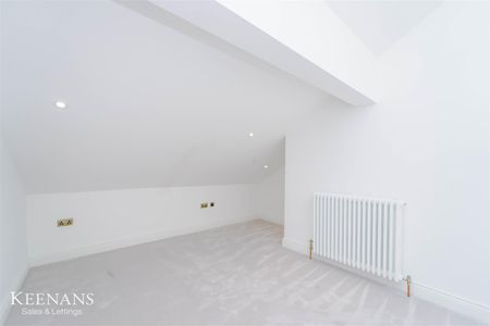 Cross Edge, Oswaldtwistle - Photo 5