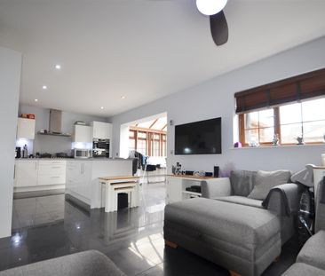 Blagrove Crescent, Ruislip, HA4 - Photo 5