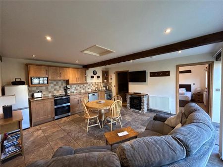 2 bedroom detached house to rent - Photo 2