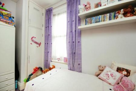 2 Bedroom Flat To Let - Photo 3