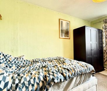 4 bedroom terraced house to rent - Photo 5
