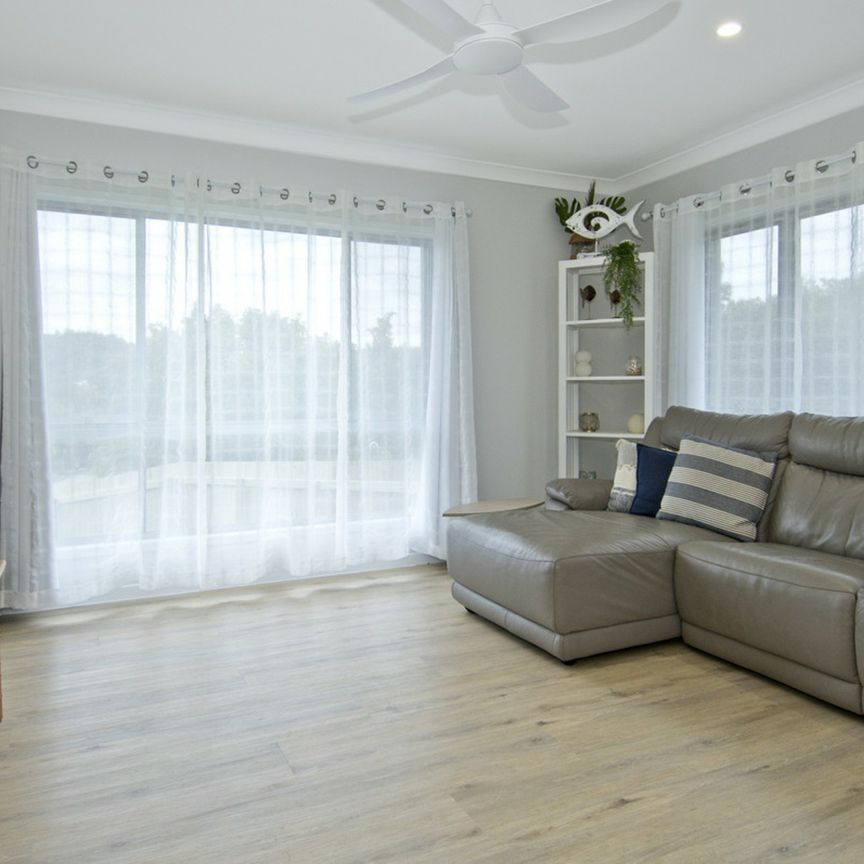 Modern and refreshing family home - Photo 1