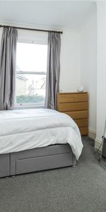 Netherwood Road, Brook Green, W14, London - Photo 3