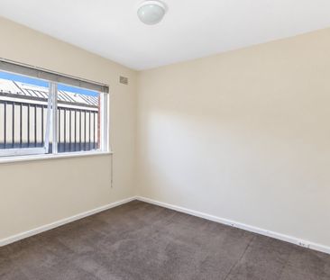 Perfectly Positioned One Bedroom Richmond Apartment! - Photo 5