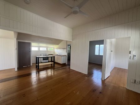 Charming Family Home in East Mackay - Photo 2